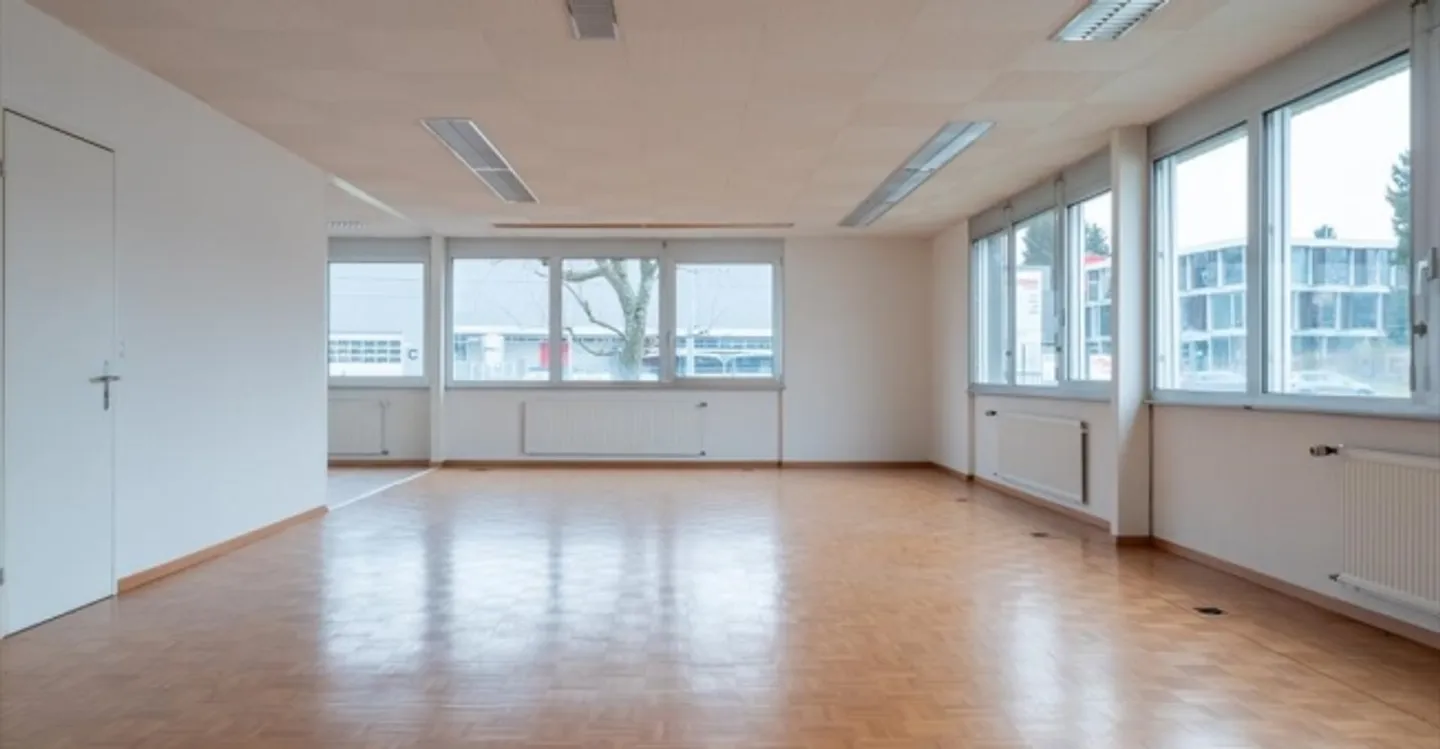 «Bureau» - Photo 1 sur 7