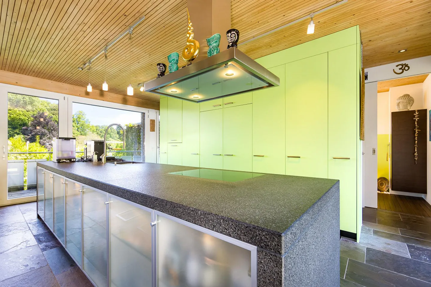 Exclusive living between tranquility and panoramic views - Photo 5 of 16