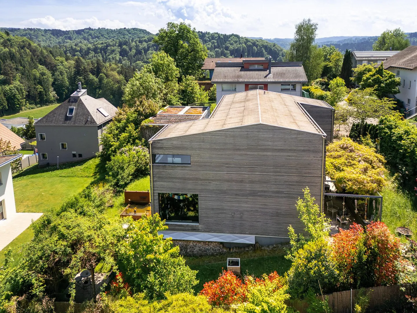 Exclusive living between tranquility and panoramic views - Photo 11 of 16
