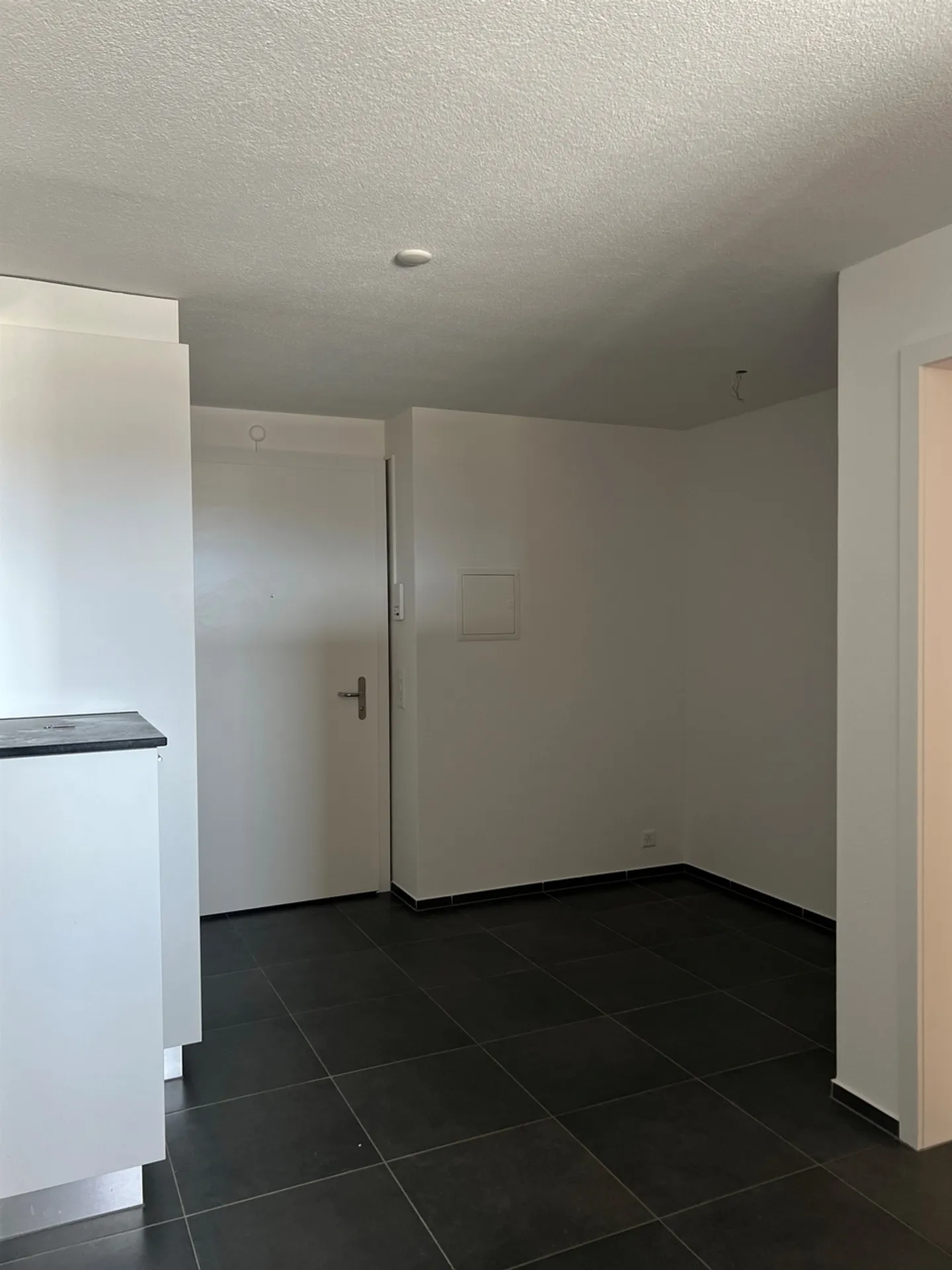 Attractive living in an elevated position - Photo 5 of 12