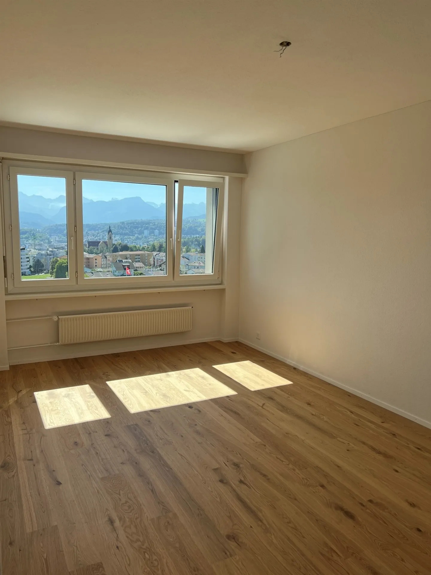 Attractive living in an elevated position - Photo 8 of 12