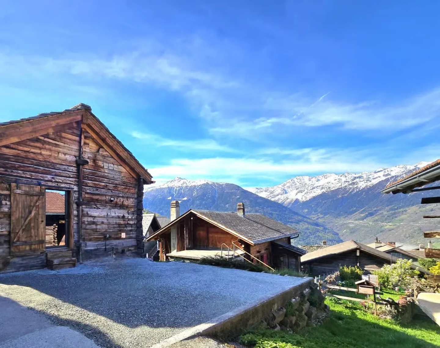 Stunning renovated barn in Mase with terraces, view and parking space (Val d'Hére) - Photo 7 of 13