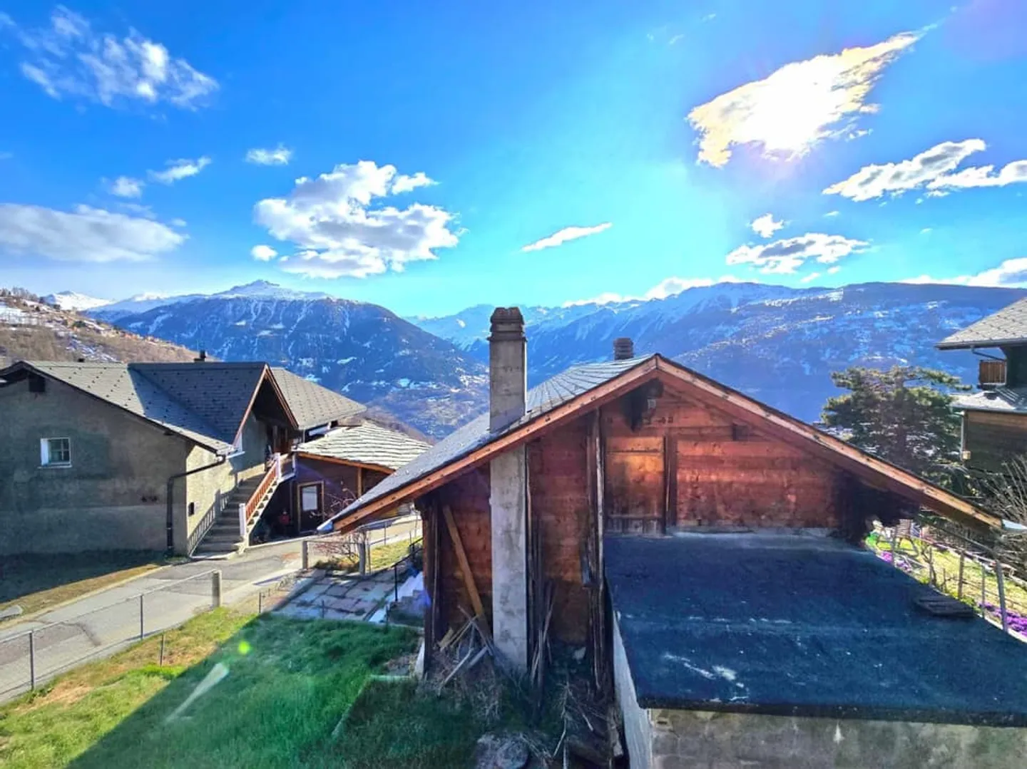 Stunning renovated barn in Mase with terraces, view and parking space (Val d'Hére) - Photo 8 of 13