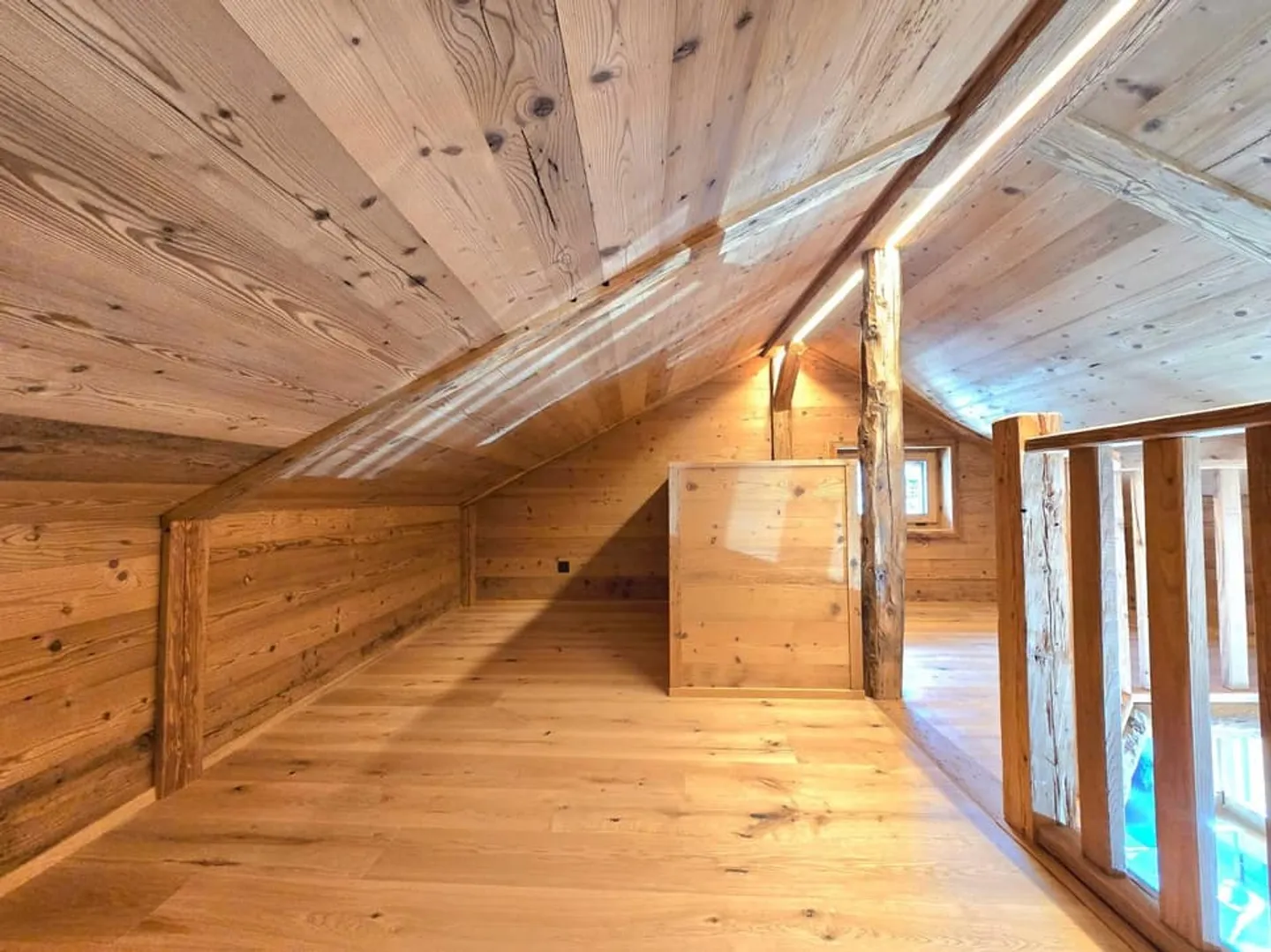 Stunning renovated barn in Mase with terraces, view and parking space (Val d'Hére) - Photo 11 of 13