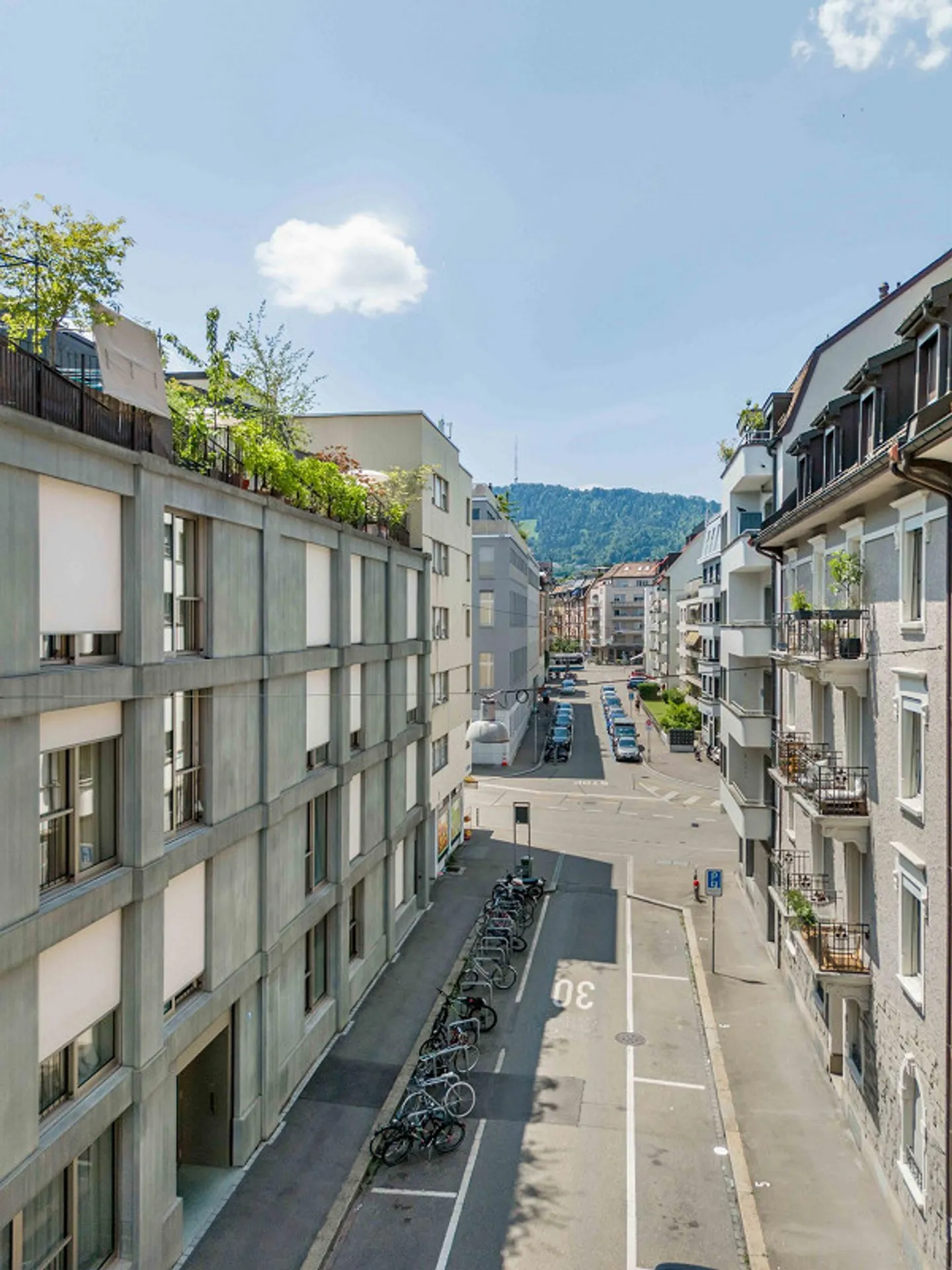 Luminoso e centralmente situato - nel cuore di Zurigo - Foto 1 di 9