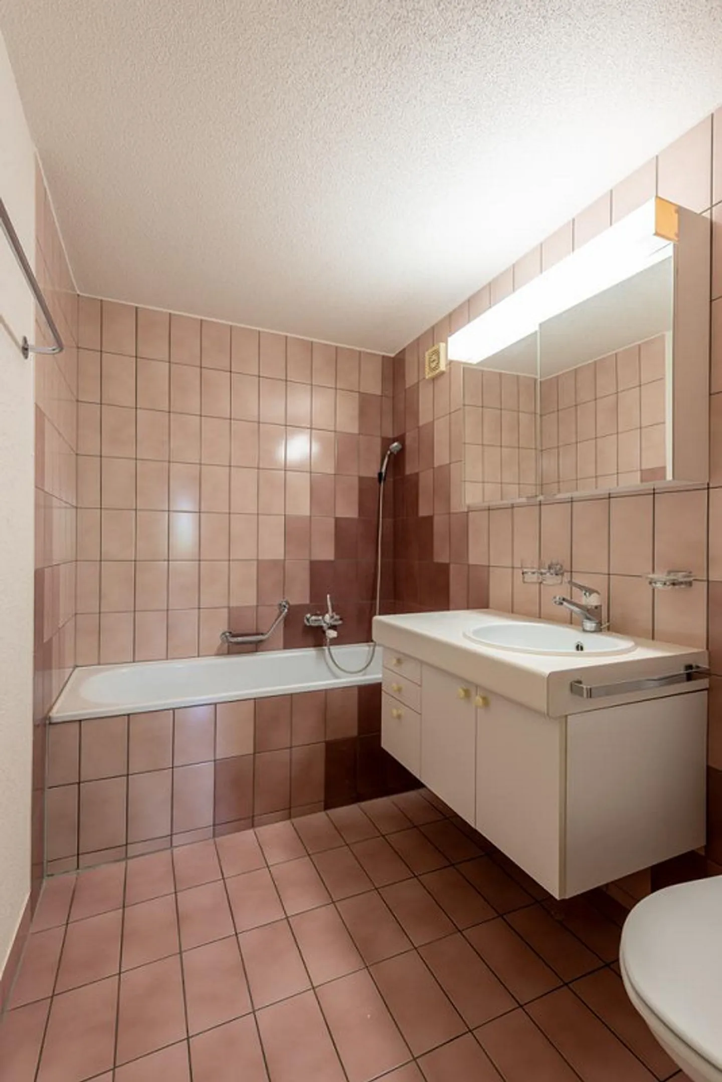 Cozy 4.5-room apartment in a quiet location - Photo 3 of 9