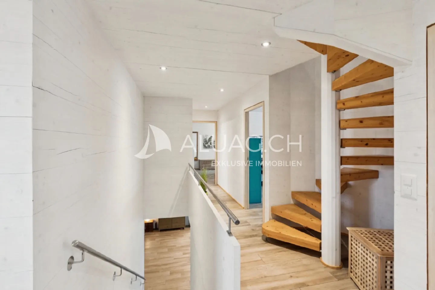 MODERN, LOTS OF SPACE, STYLE, QUIET AND PRIVACY - Photo 7 of 8