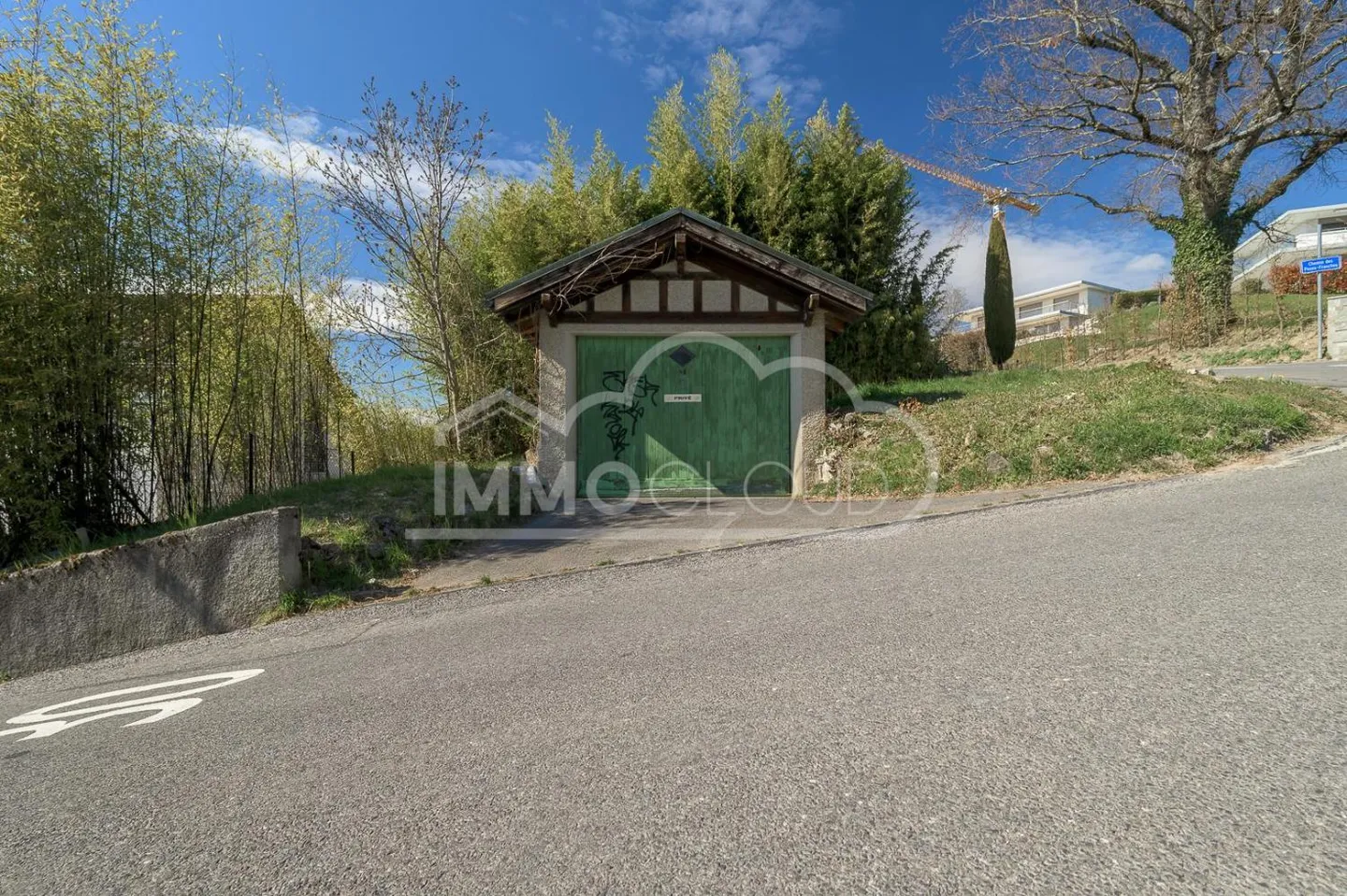 Garage con appezzamento privato - Foto 2 di 10