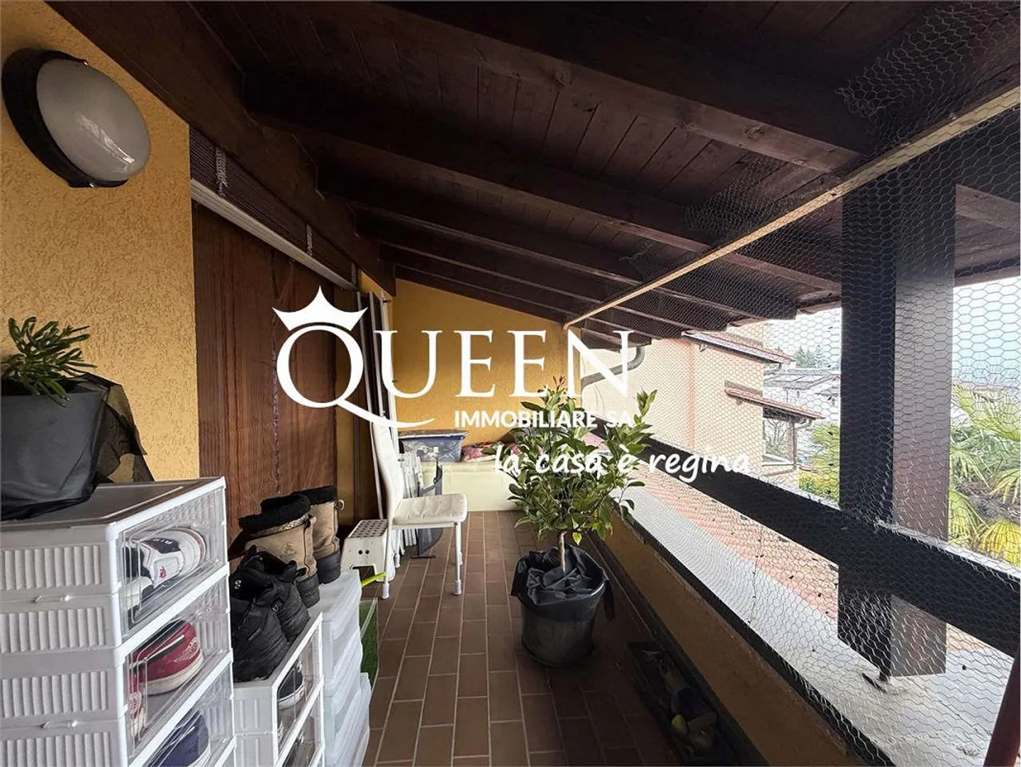 Cademario : duplex 3.5 pièces avec vue dégagée dans une résidence avec piscine - Photo 12 sur 13