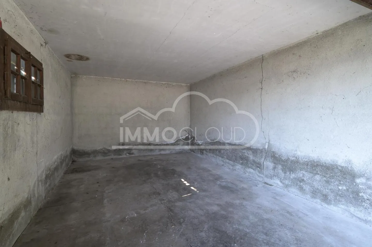 Garage con appezzamento privato - Foto 6 di 10