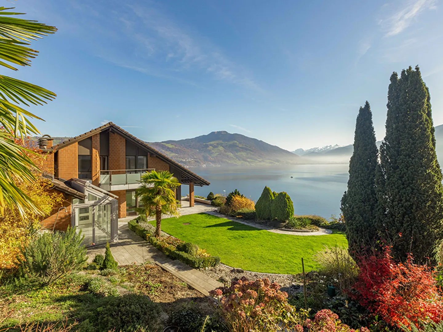 CHERRYWAY HOUSE | Immensee - Photo 2 of 12