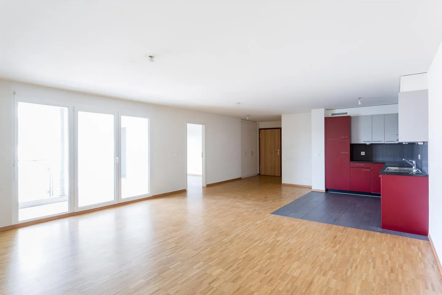 Appartement Charmant Près des Commerces - Photo 3 sur 9