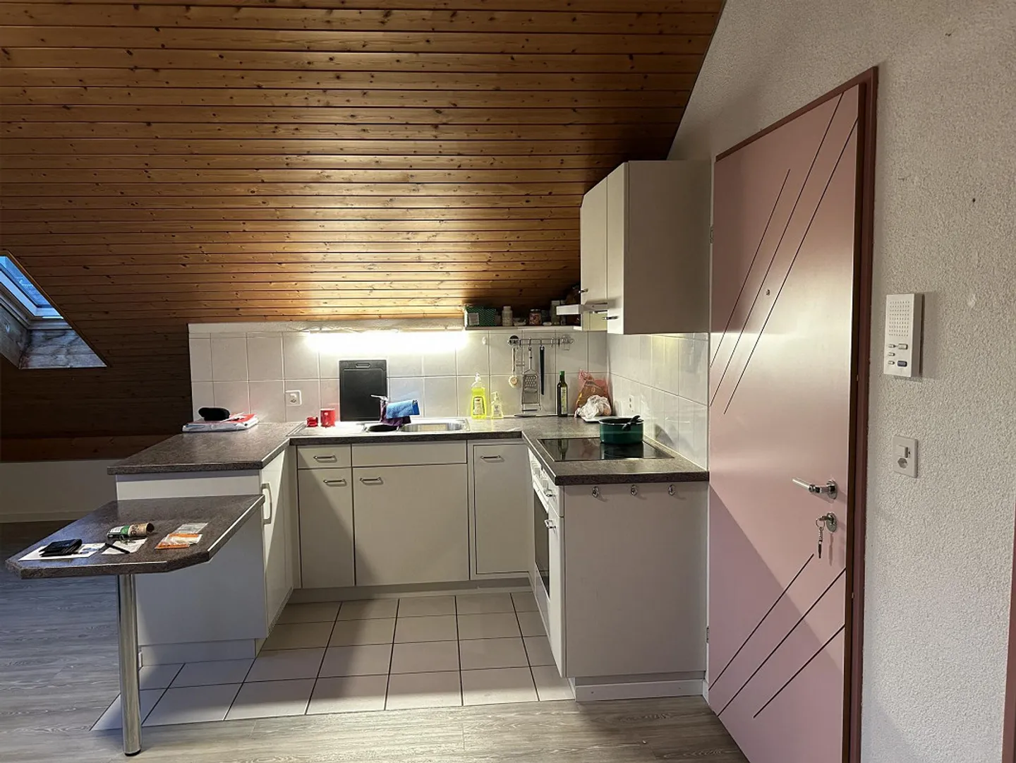 1.5-Zimmer-Dachwohnung - Foto 1 von 11