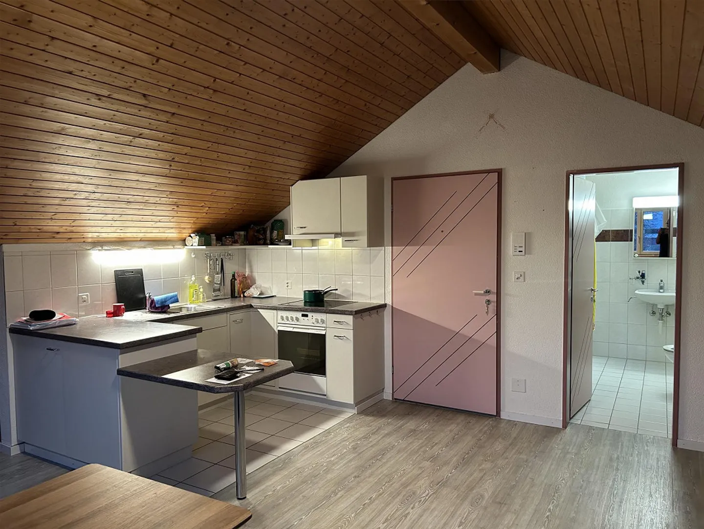 1.5-Zimmer-Dachwohnung - Foto 2 von 11