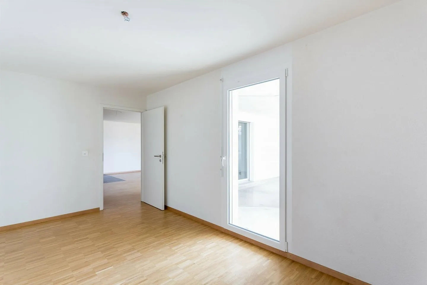 Appartement Charmant Près des Commerces - Photo 7 sur 9