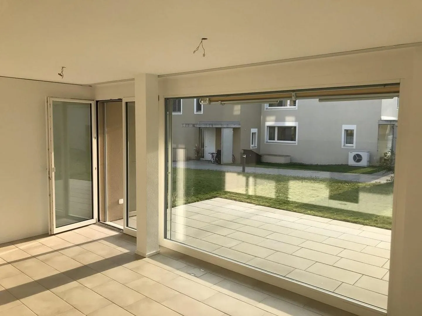 Appartamento elegante di 2,5 stanze con terrazza - Foto 5 di 9