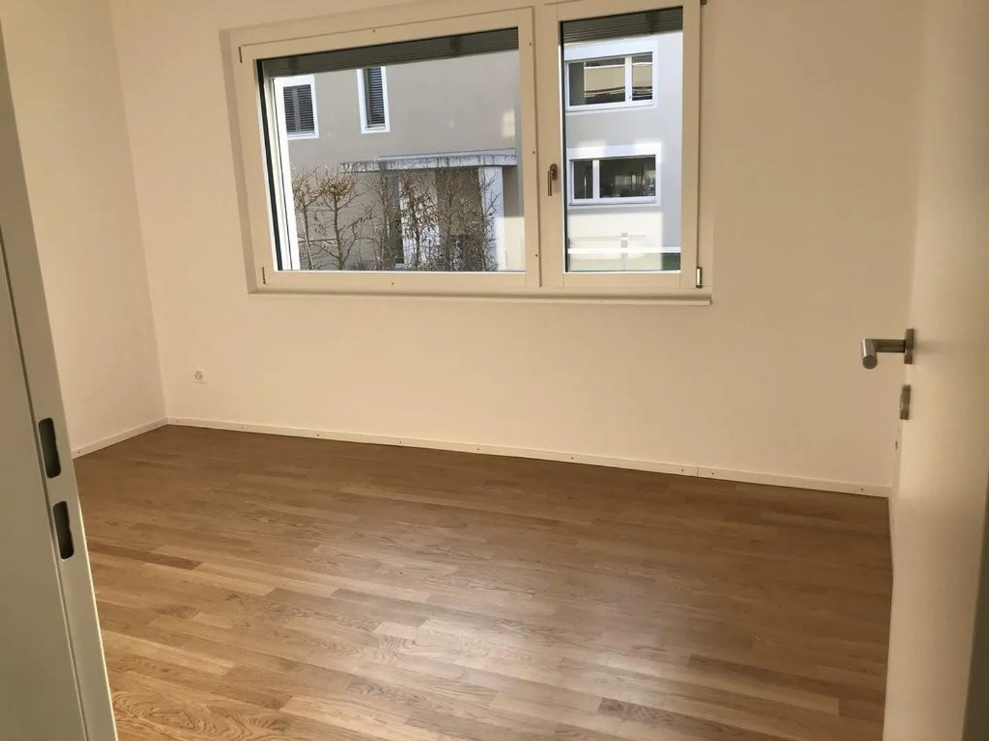 Appartamento elegante di 2,5 stanze con terrazza - Foto 6 di 9