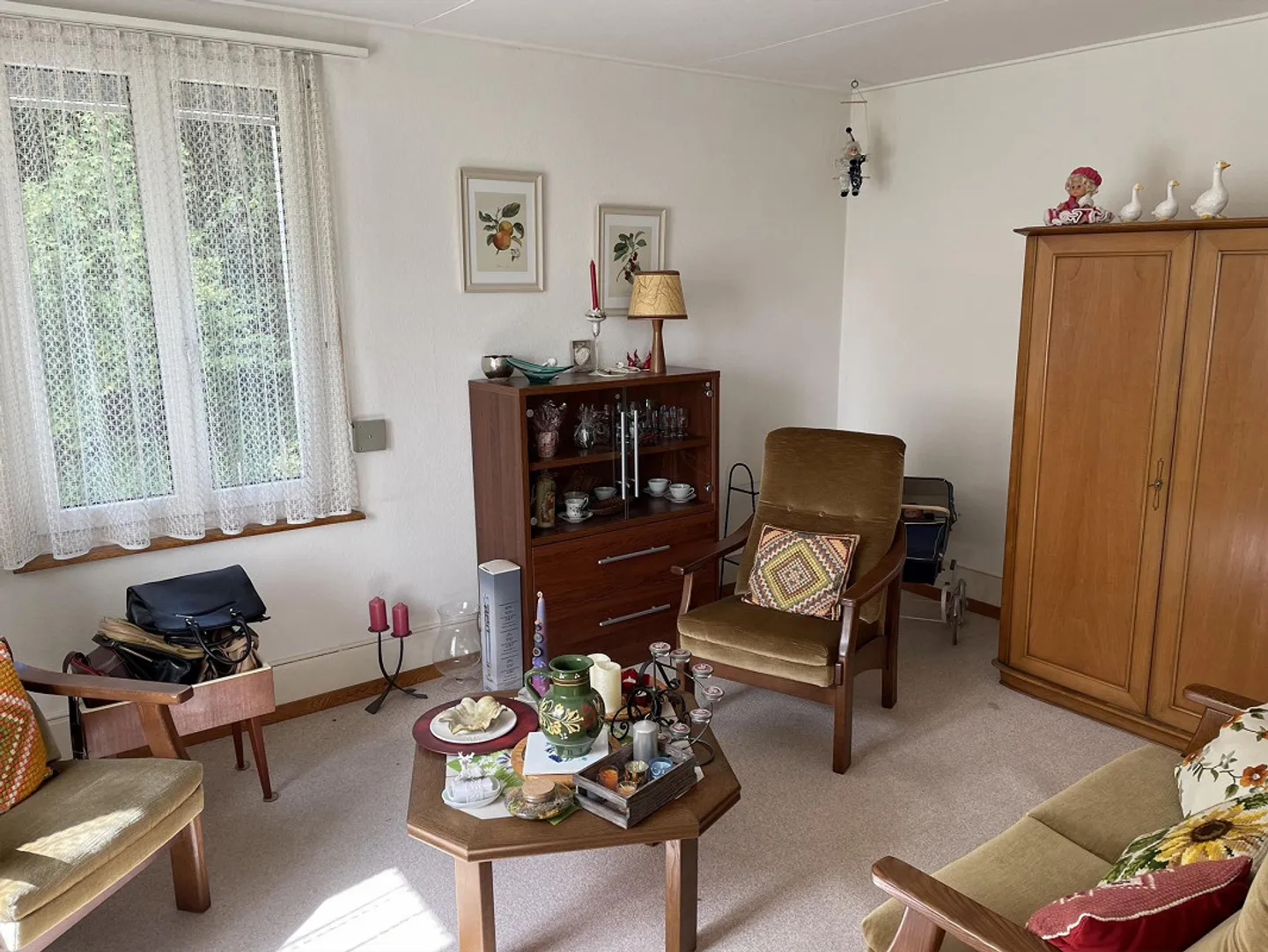 Maison dans un endroit calme à rénover - Photo 2 sur 21