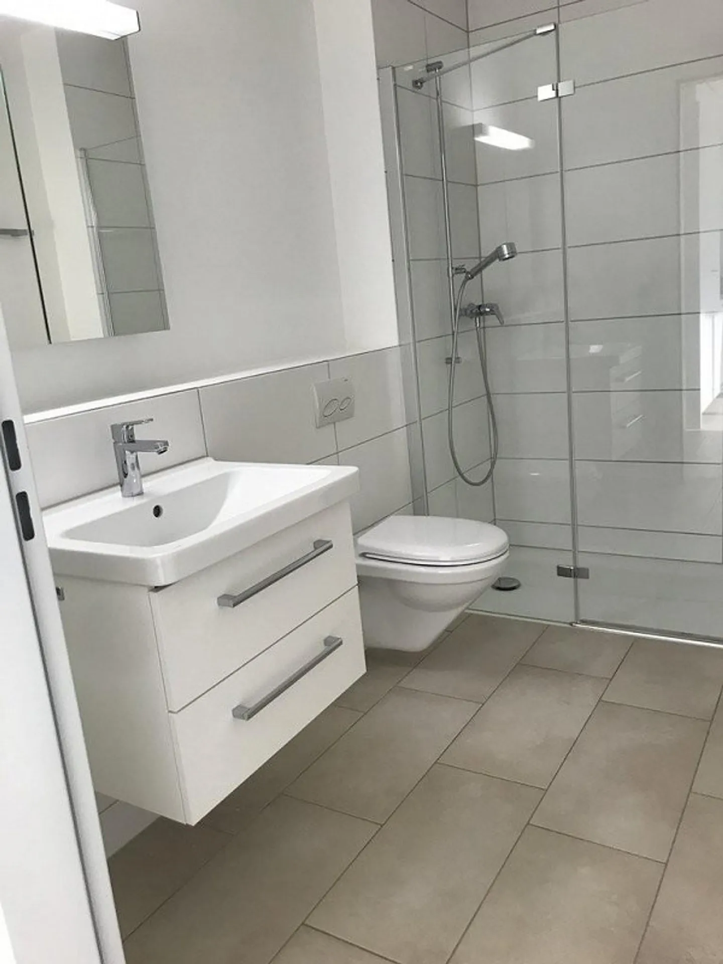 Appartamento elegante di 2,5 stanze con terrazza - Foto 8 di 9