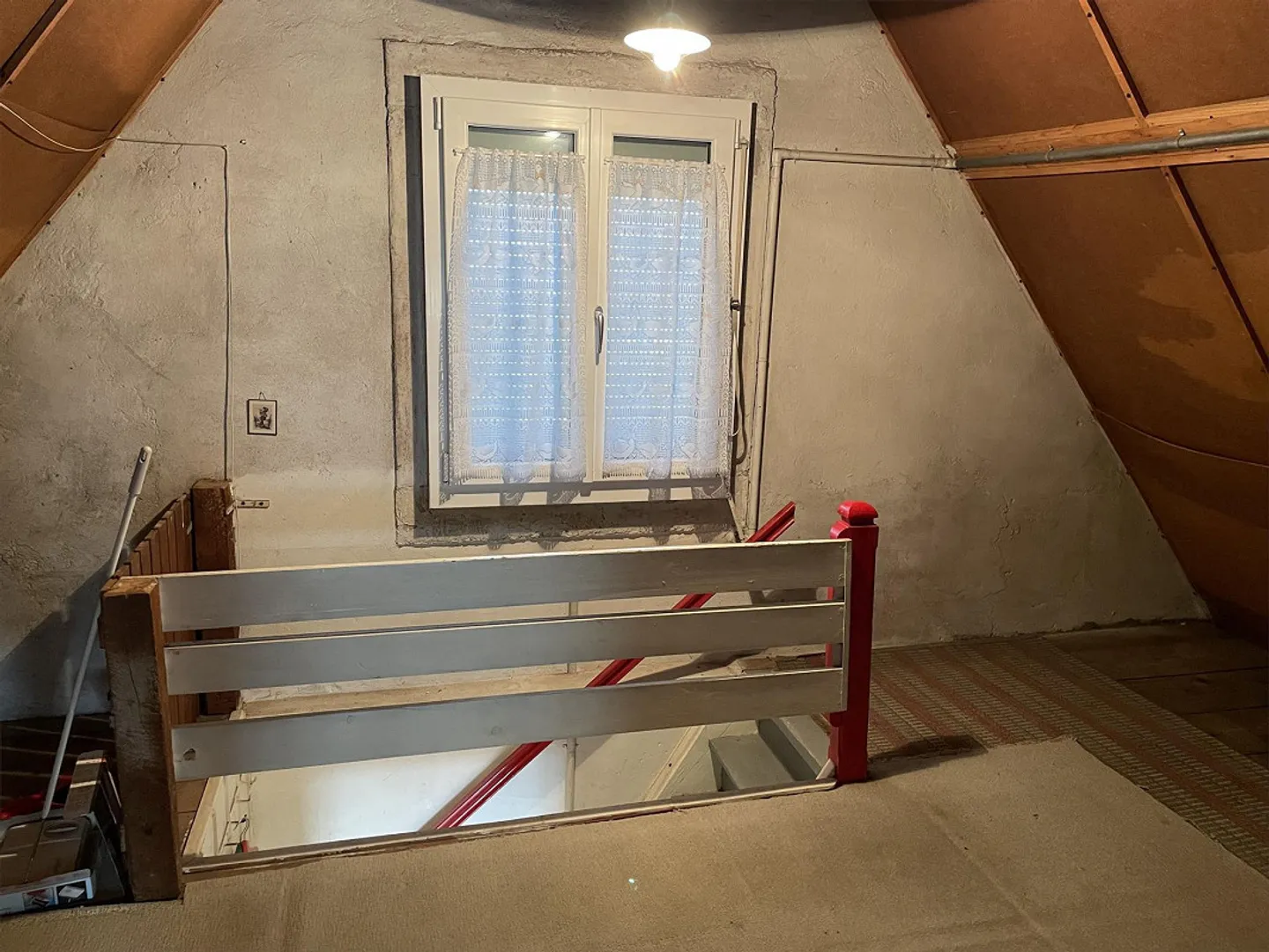 Maison dans un endroit calme à rénover - Photo 14 sur 21