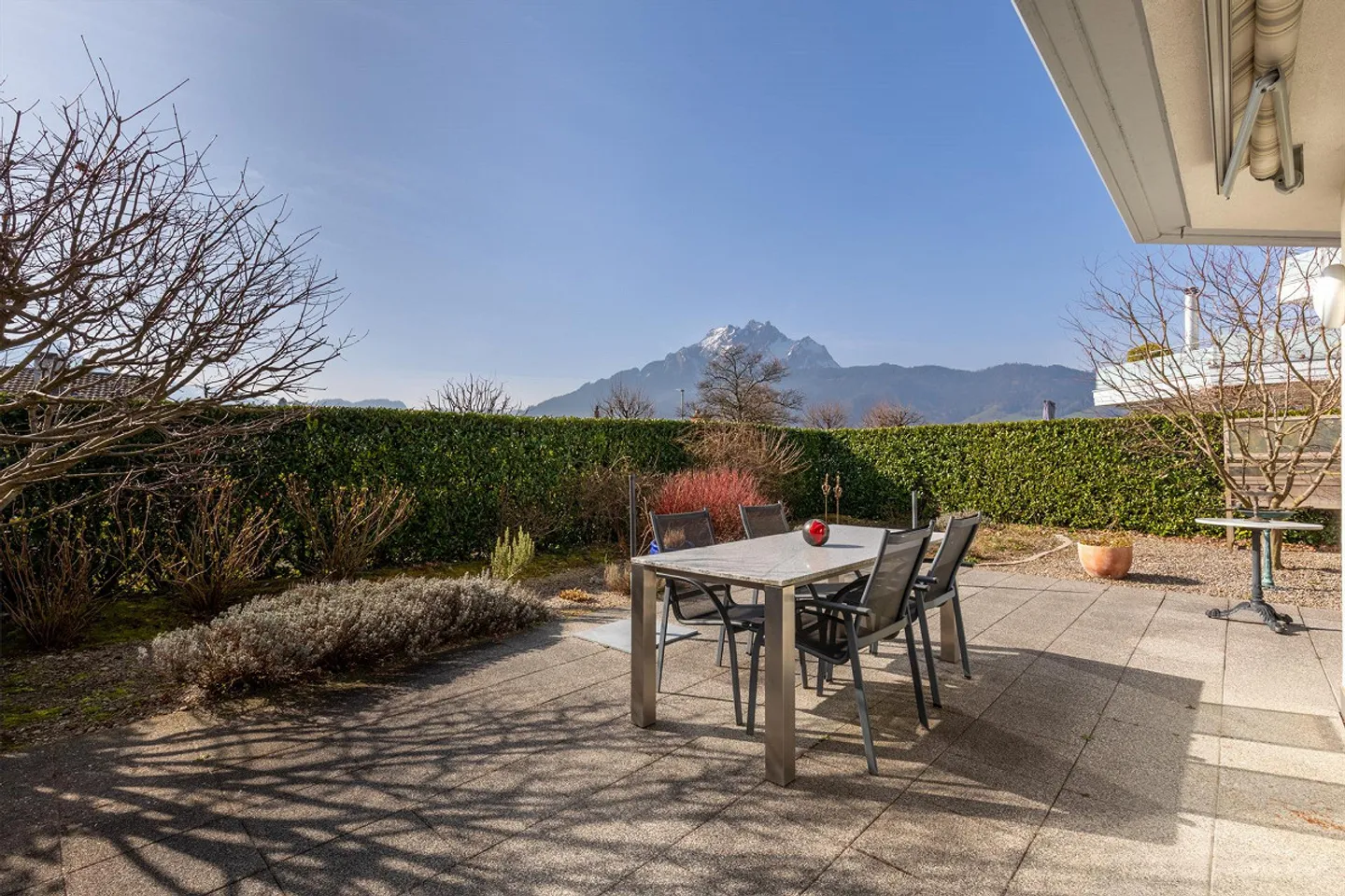 Gartenwohnung mit Pilatusblick - Foto 1 von 11