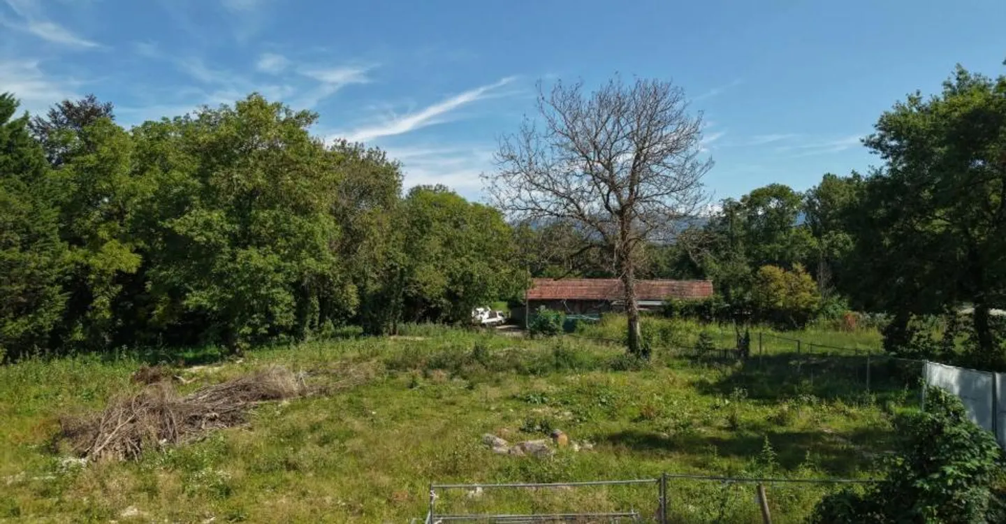 OPEN CONSTRUCTION SITE - SMALL GRAVE - CARTIGNY - Photo 4 of 12