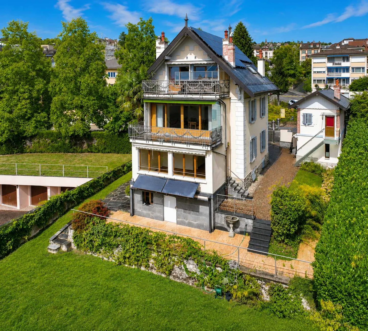 Maison de ville avec vue sur le lac - Photo 1 sur 13