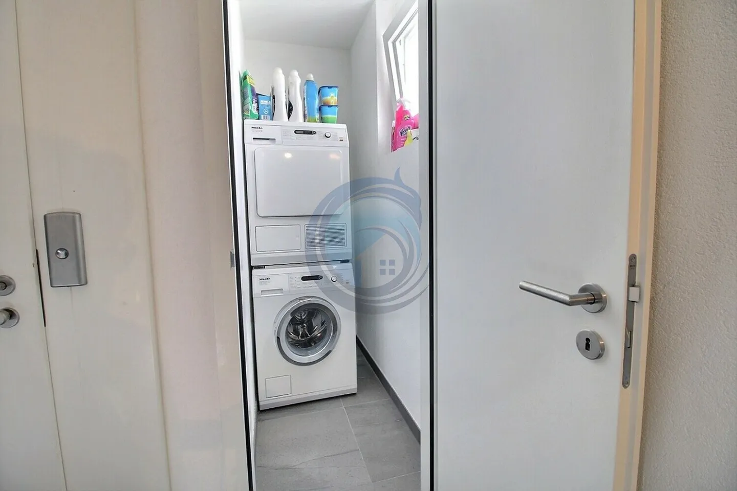 DISPONIBILE IMMEDIATAMENTE - MAGNIFICO ATTICO 4,5 STANZE CON TERRAZZA E ASCENSORE - Foto 15 di 17