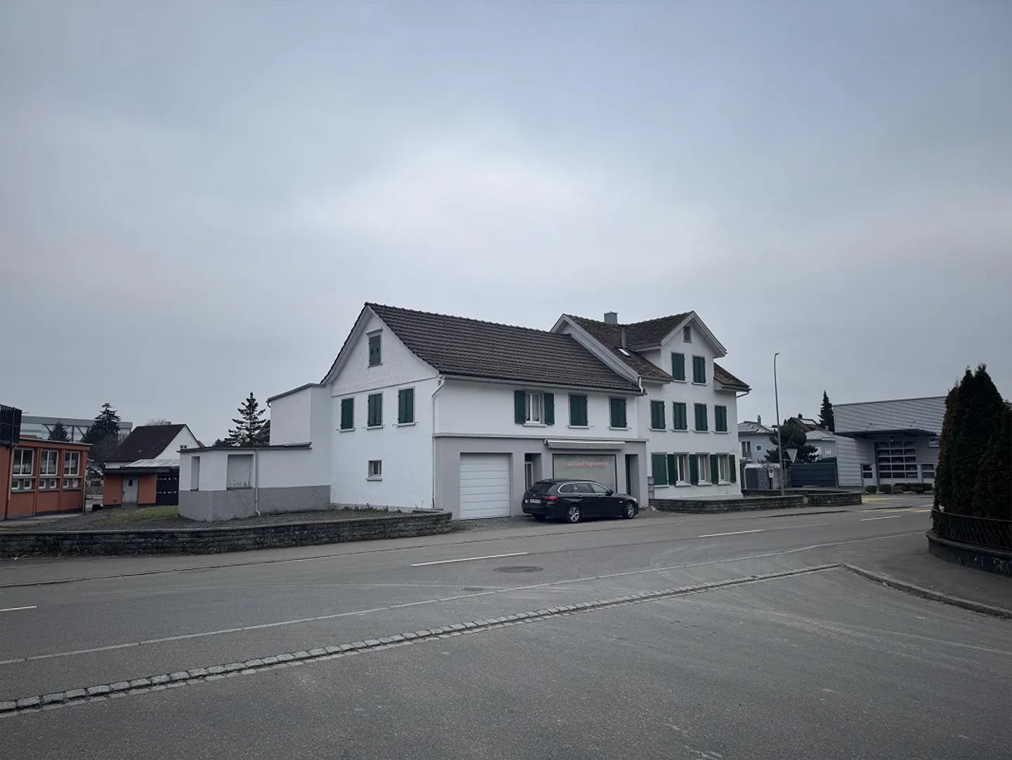 Appartamento di 4,5 e 3,5 stanze in affitto in una posizione centrale. - Foto 1 di 7