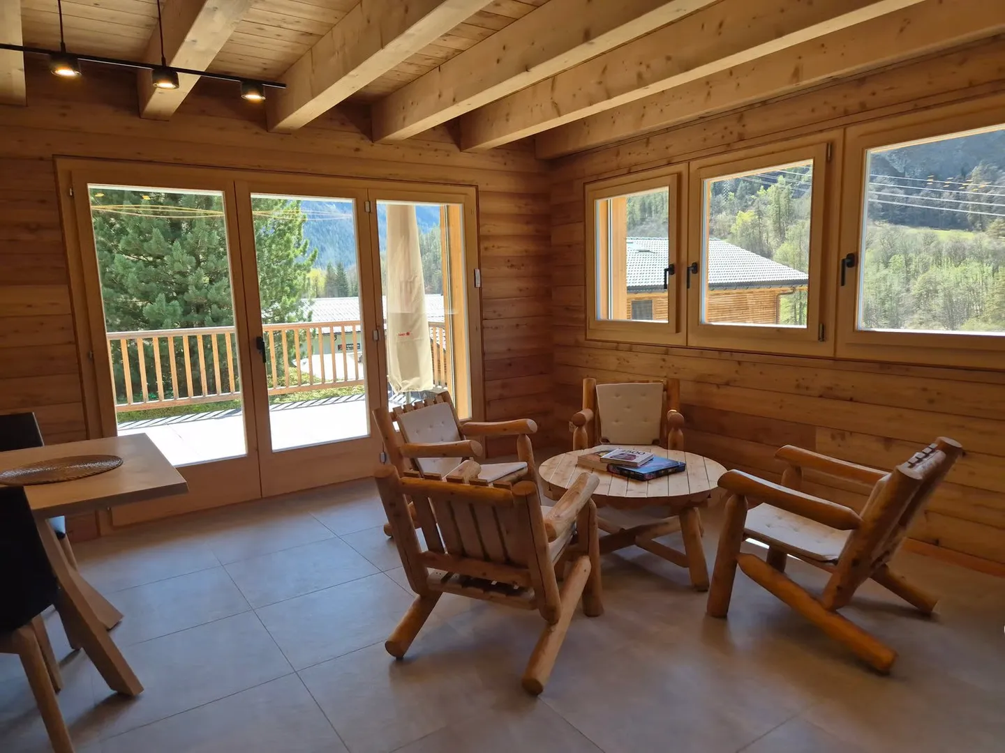 Nuovo Chalet - Residenza Principale - Autenticità e Comfort Moderno - La Tour/Evolène - Foto 7 di 15