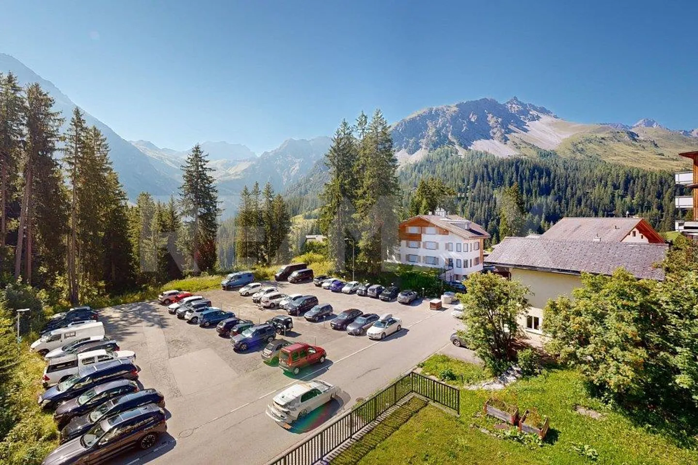 5.5 rooms centrally located and quiet. - Photo 4 of 10