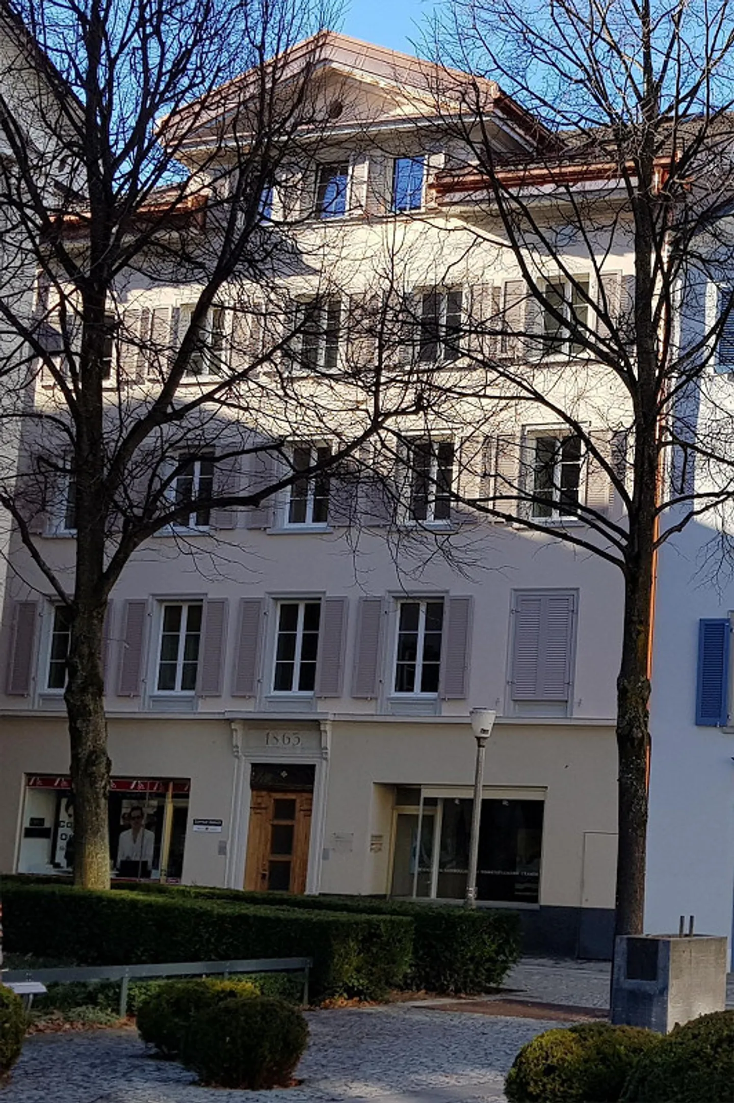 Appartement attrayant de 3½ pièces dans un emplacement privilégié dans la vieille ville - Photo 2 sur 5