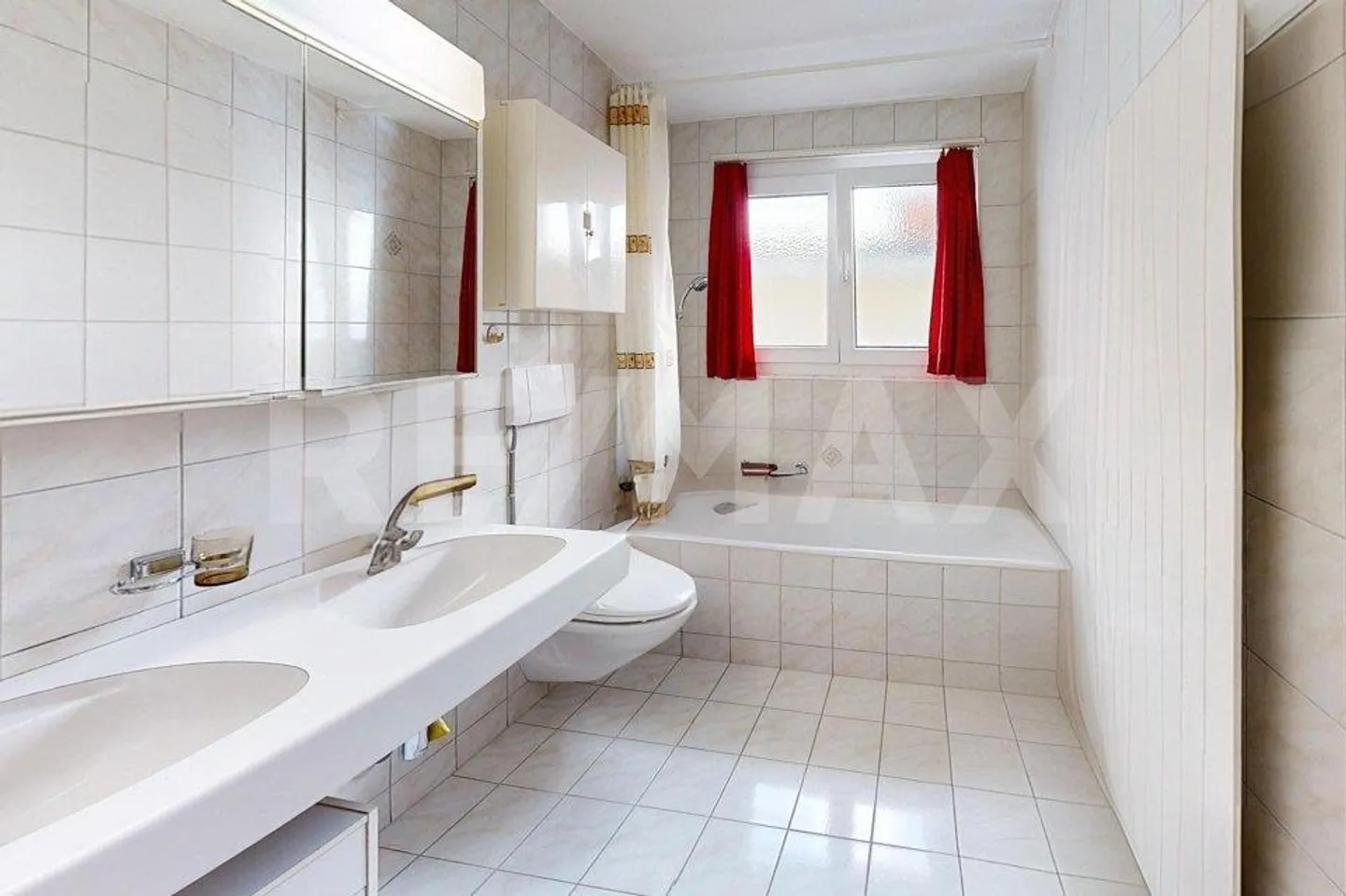 5.5 rooms centrally located and quiet. - Photo 9 of 10