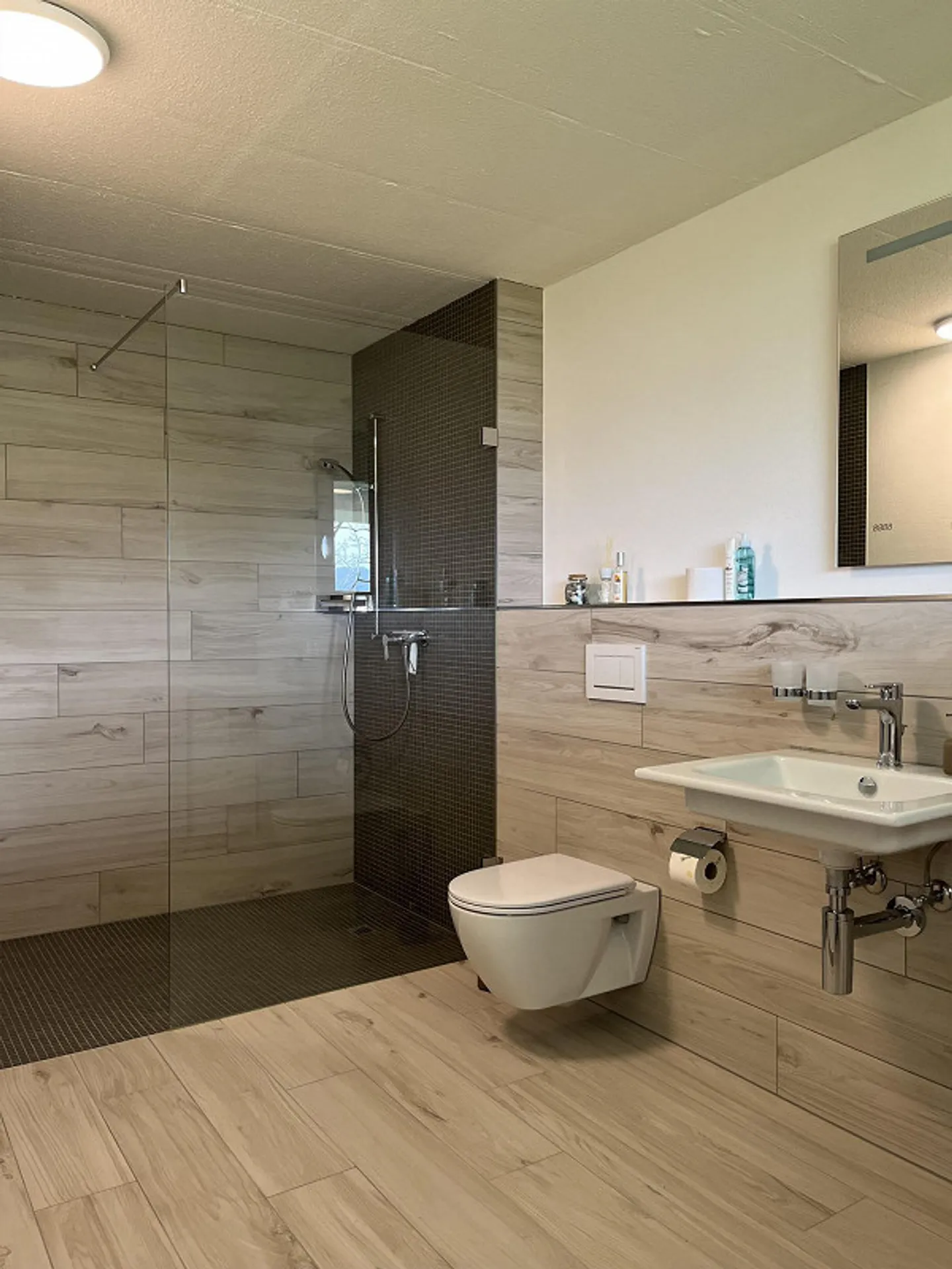 Appartement meublé, lumineux et calme de 2,5 pièces - Photo 6 sur 8