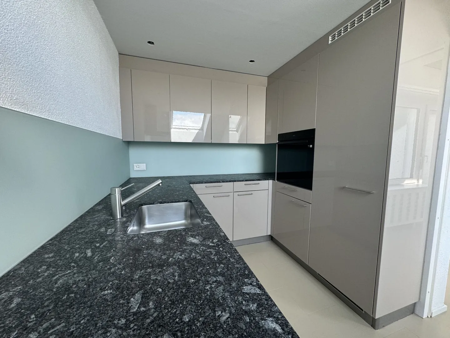 Moderne Maisonette-Wohnung - Foto 3 von 13