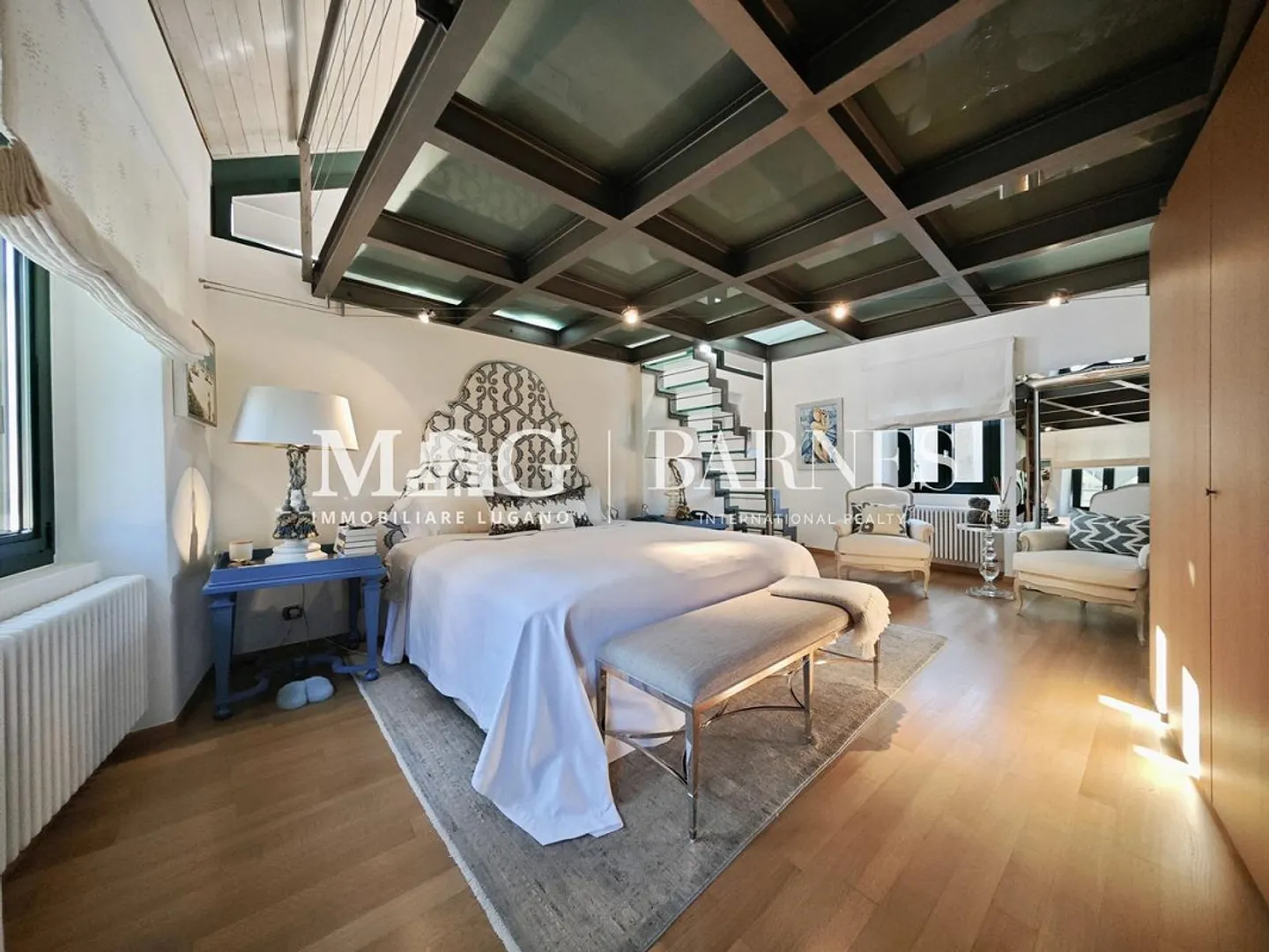 Elegant designer villa with garden near the center of Lugano - Photo 8 of 24