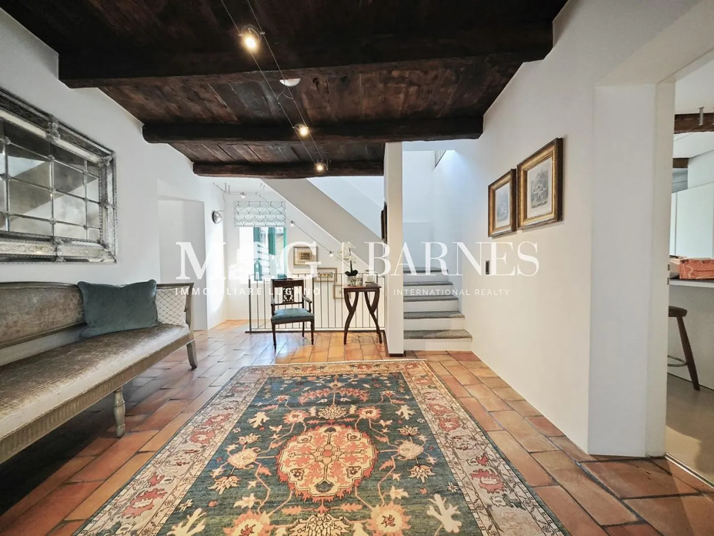 Elegant designer villa with garden near the center of Lugano - Photo 10 of 24