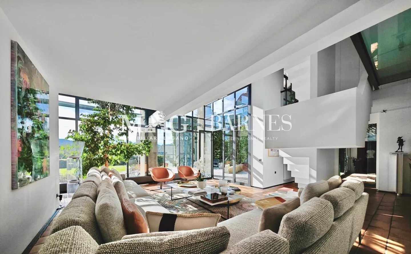 Elegant designer villa with garden near the center of Lugano - Photo 1 of 24