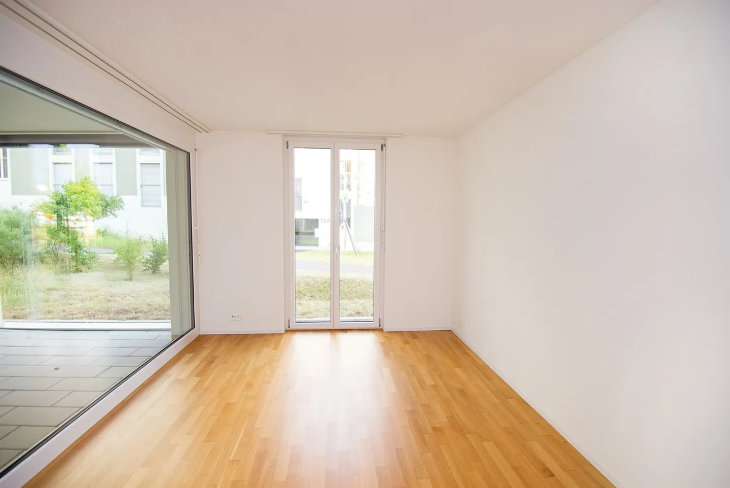Charming 2.5 Room Apartment - Photo 4 of 7