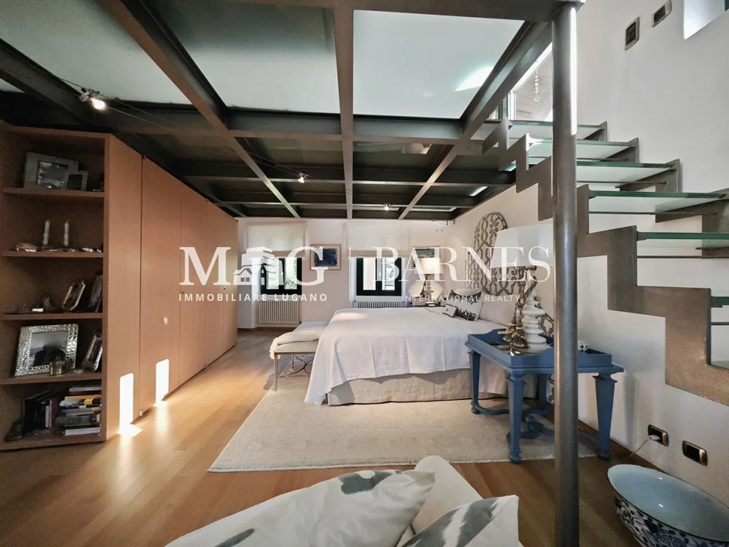 Elegant designer villa with garden near the center of Lugano - Photo 14 of 24