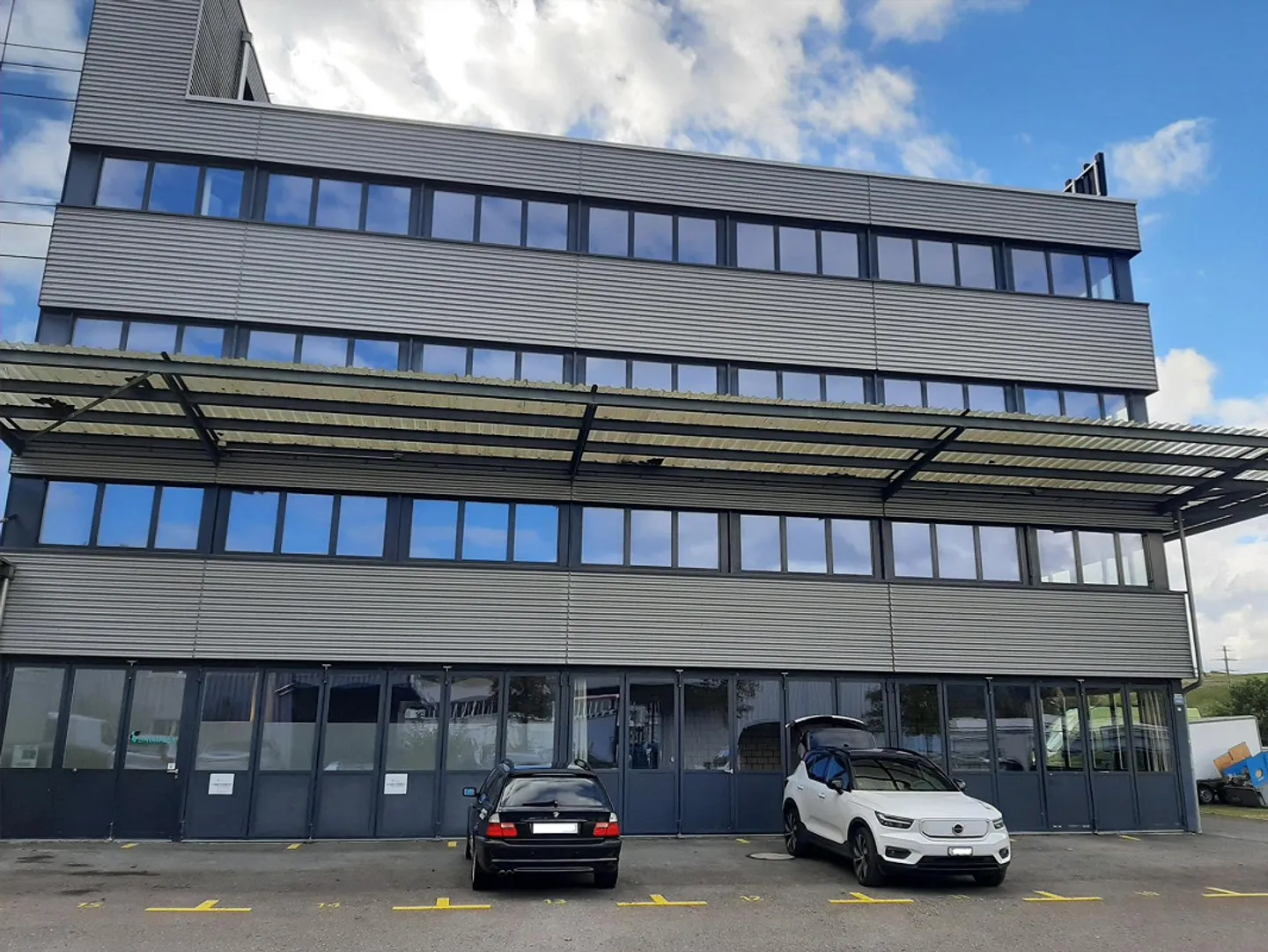 Ufficio di 64m² in affitto a Baar - Foto 1 di 4