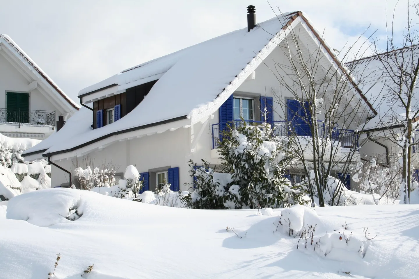 Affascinante casa unifamiliare di 5,5 stanze in una posizione tranquilla di Islisberg - con numerosi extra - Foto 1 di 63