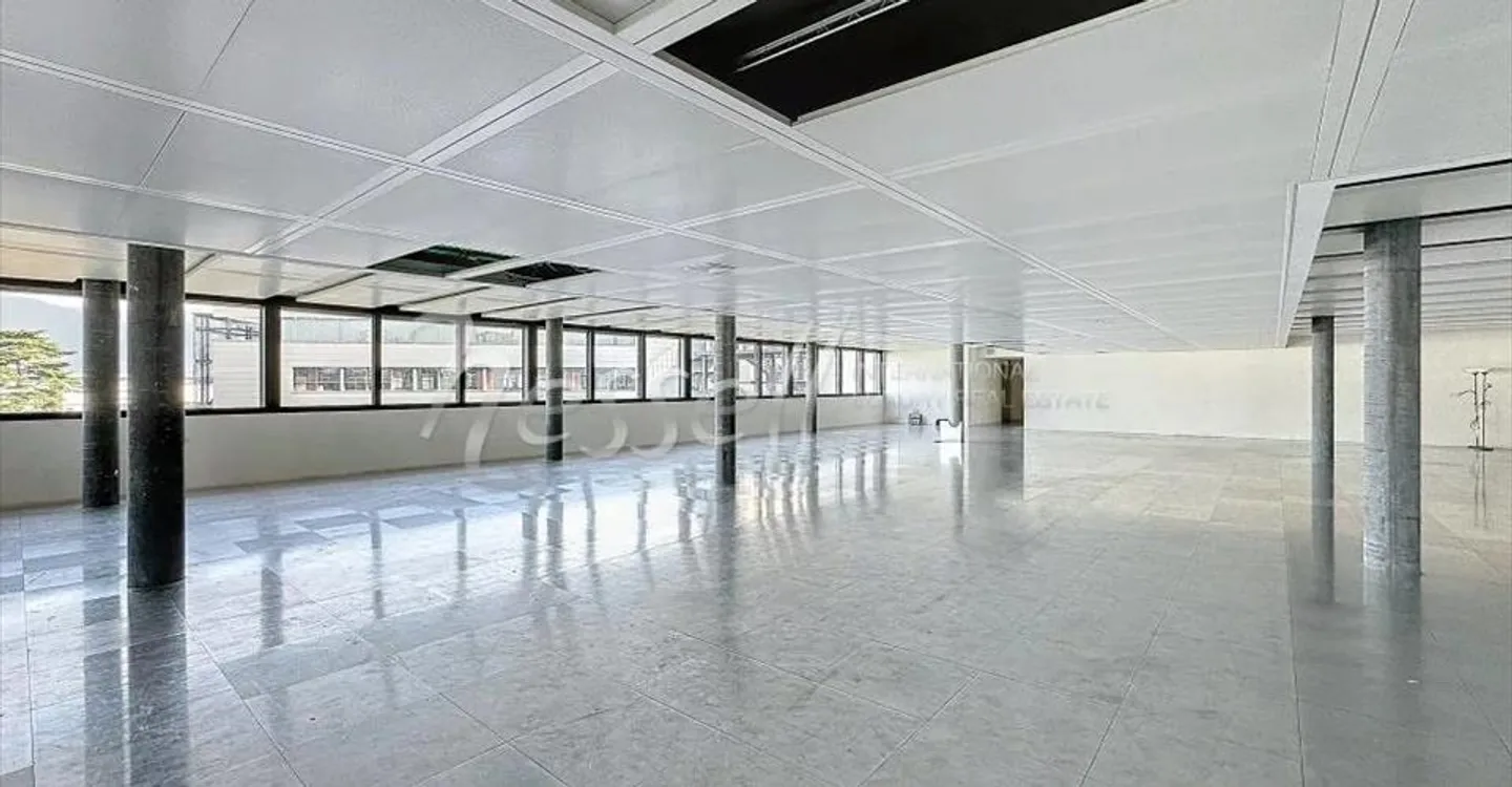 Spazioso Ufficio Vicino al Centro - Foto 7 di 11