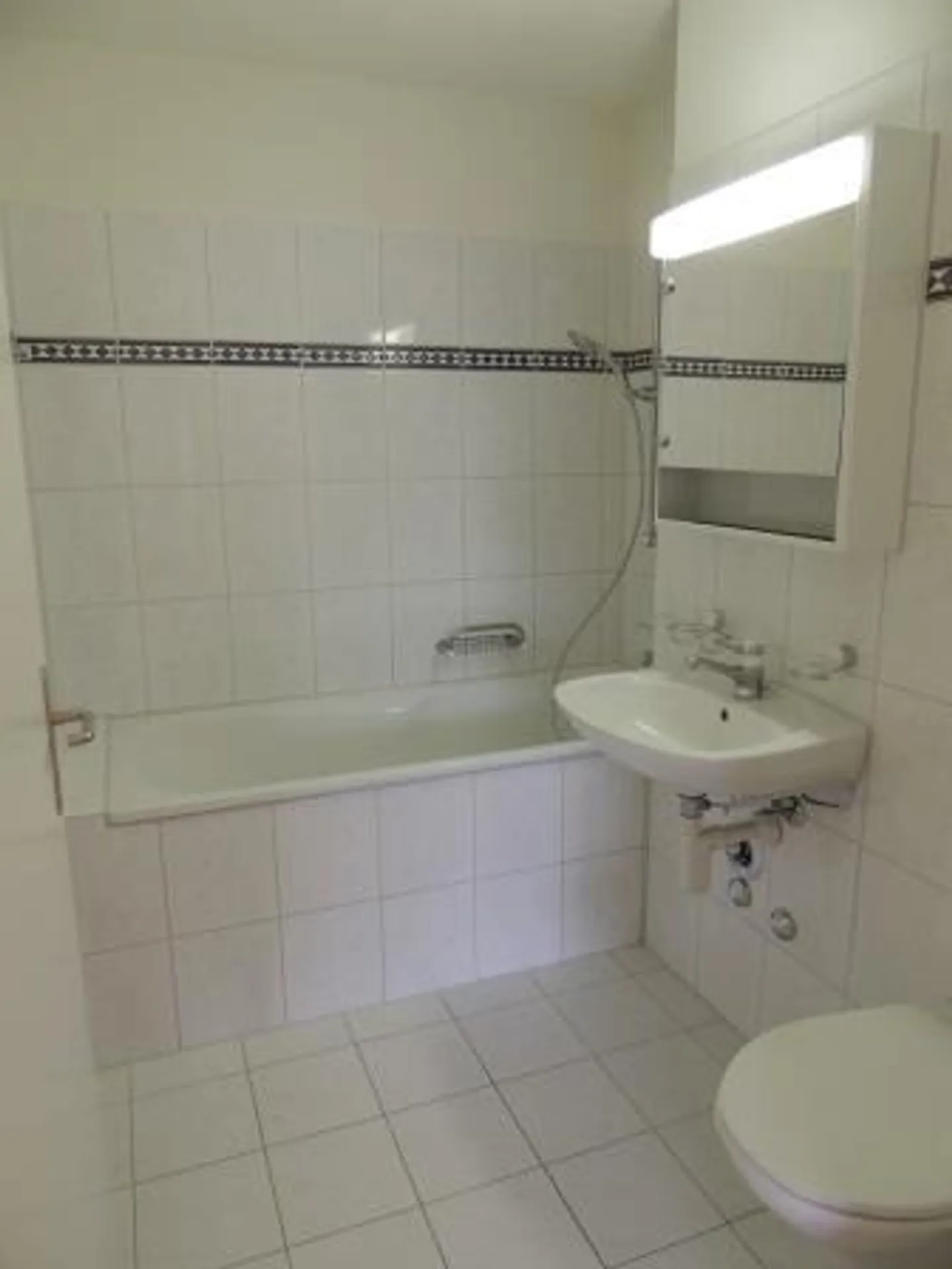 Appartement lumineux de 4,5 pièces au centre de Pfäffikon - Photo 4 sur 6