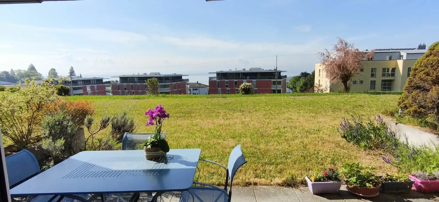 Charming Apartment with Lake View - Photo 1 of 11