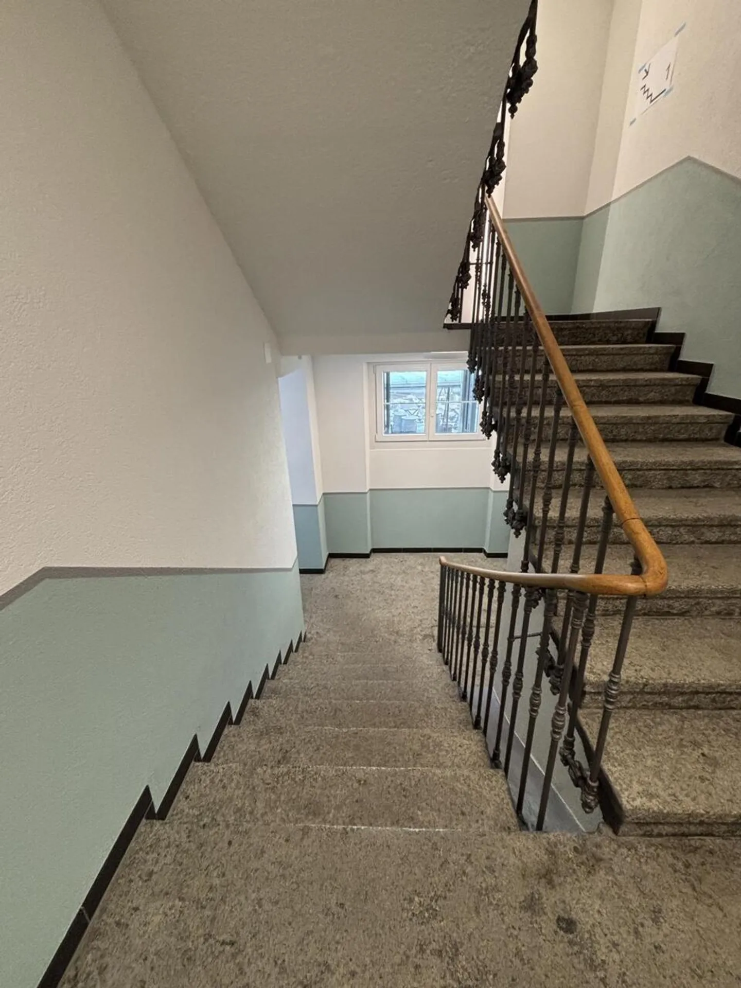 Ufficio luminoso di 3 stanze nel centro di La Chaux-de-Fonds - Foto 9 di 10