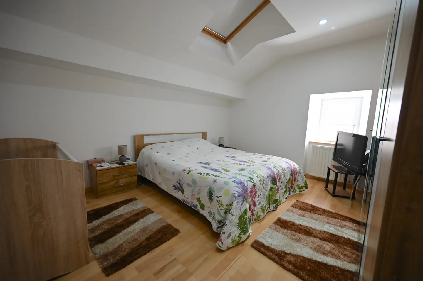 RENTAL BUILDING - Photo 5 of 9