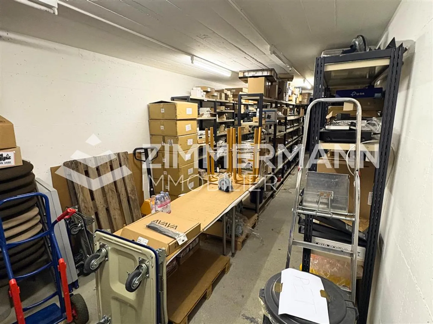 Offices, 220 - Photo 5 of 8