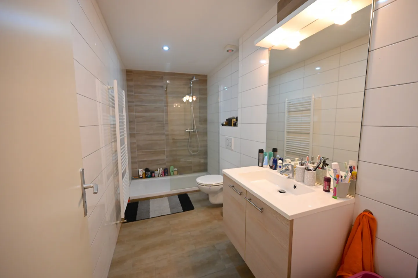 RENTAL BUILDING - Photo 7 of 9