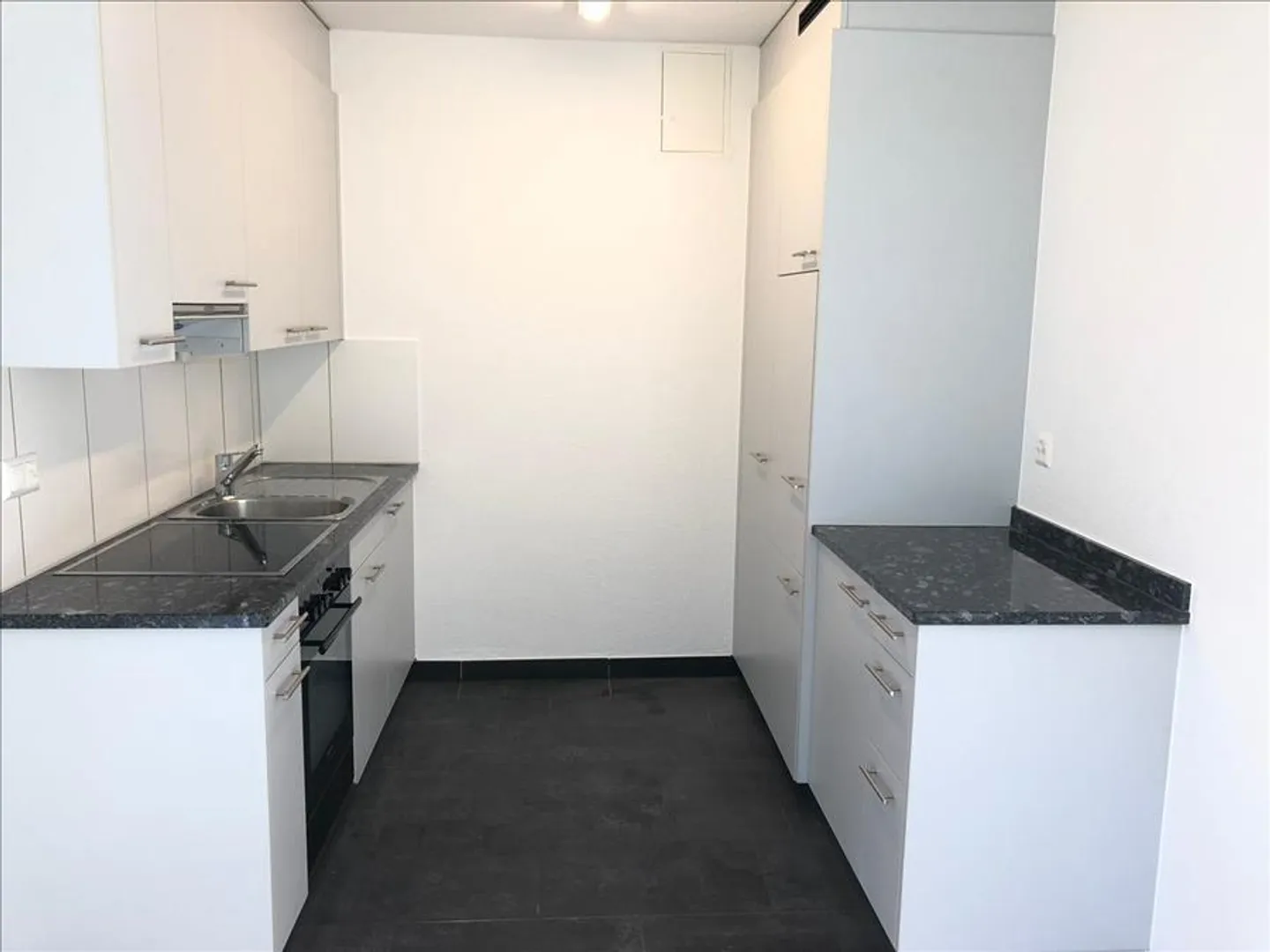 LOUER SANS DÉPÔT - appartement spacieux près de la gare - Photo 3 sur 4